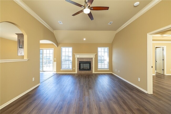 Photo - 515 Liem Cir