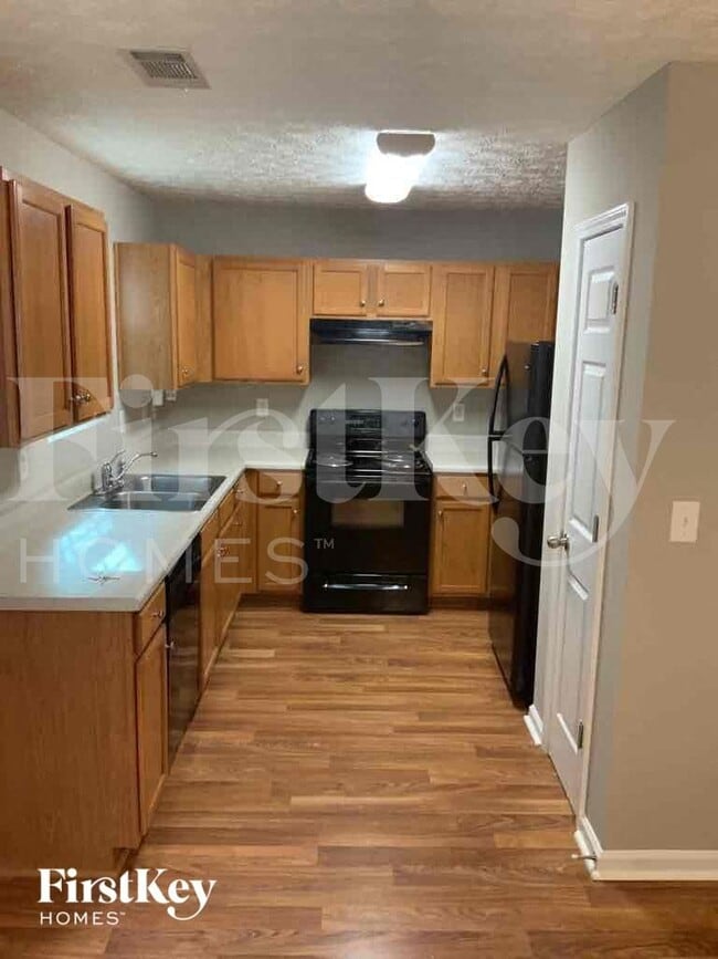 Photo - 130 Cobblestone Dr
