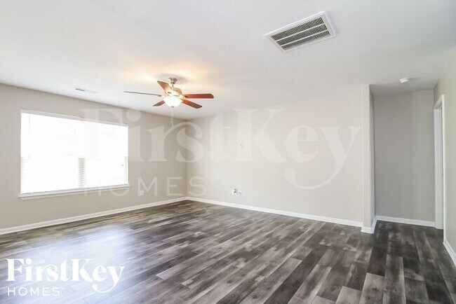 Photo - 6 Elsworth Ct