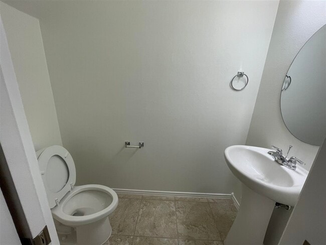 Photo - 235 Welland Dr Unit 2