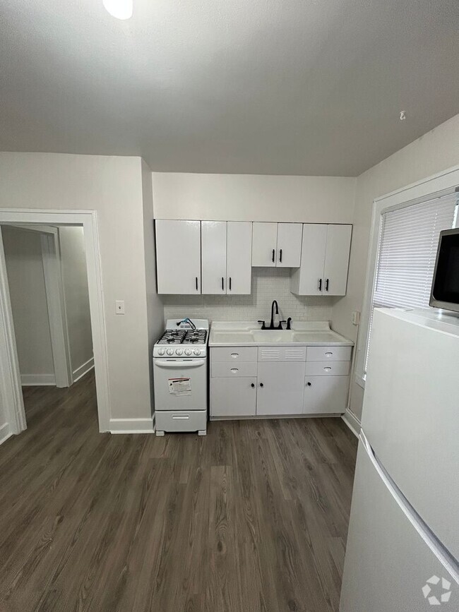 Building Photo - 1259-1261 Glenwood Boulevard Unit Second Floor Rear Rental
