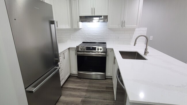 Photo - Recently Renovated 2 Bed + 2 Bath Home in ... Unit 215