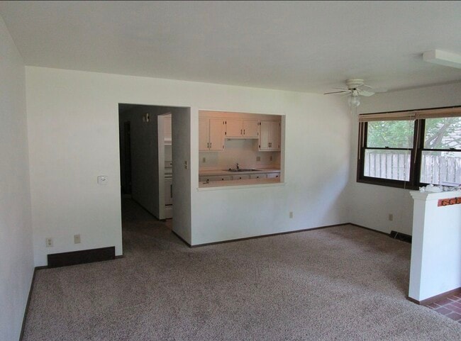 Photo - 507 Baker Dr