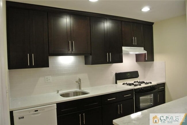 Photo - 20 New Rd Unit 7