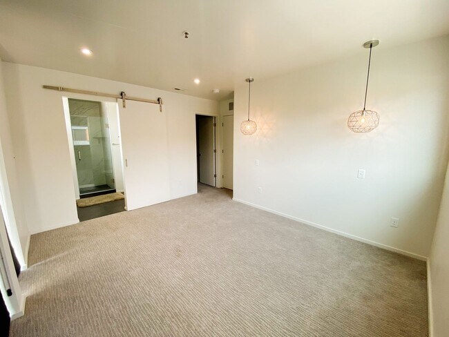 Photo - 15 E Kensington Ave