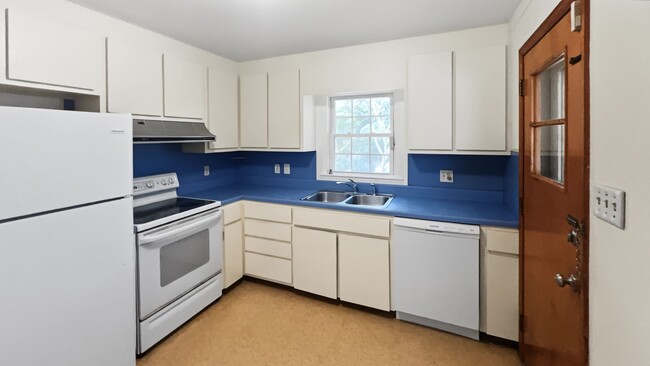 Photo - 6909 Justice Dr