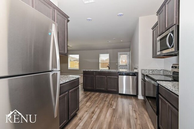 Photo - 1705 Maroon Dr