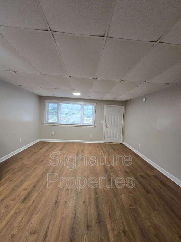 Photo - 773 Long Point Rd Unit 4