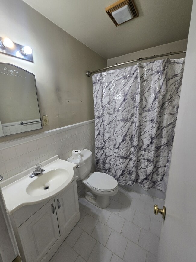 Photo - 403 Durst Ave W