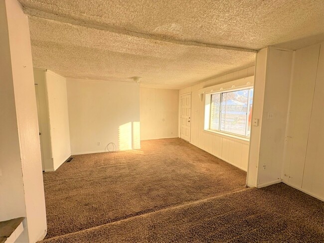 Photo - 813 E Center St