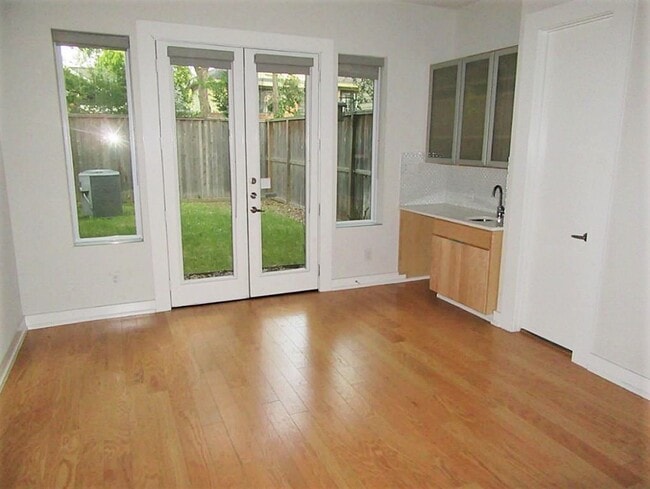 Photo - 1900 Mason St Unit D