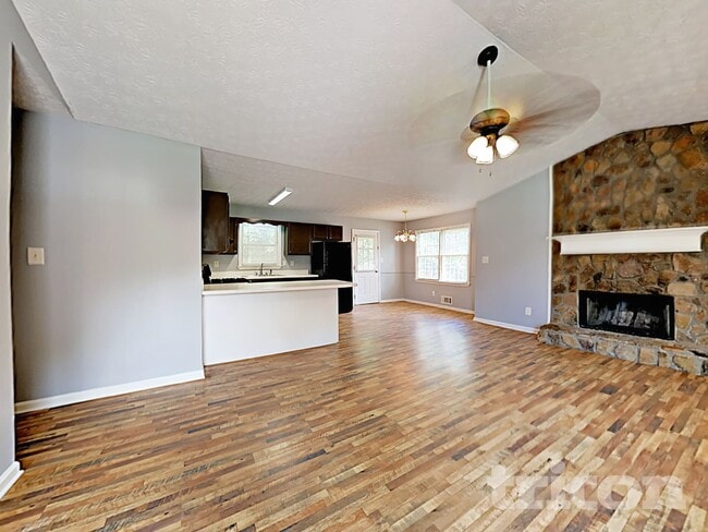 Photo - 237 Sweetwater Pkwy