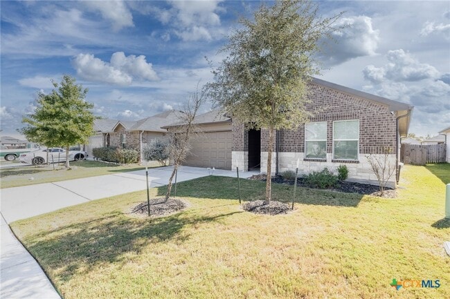 Photo - 860 Margay Lp House