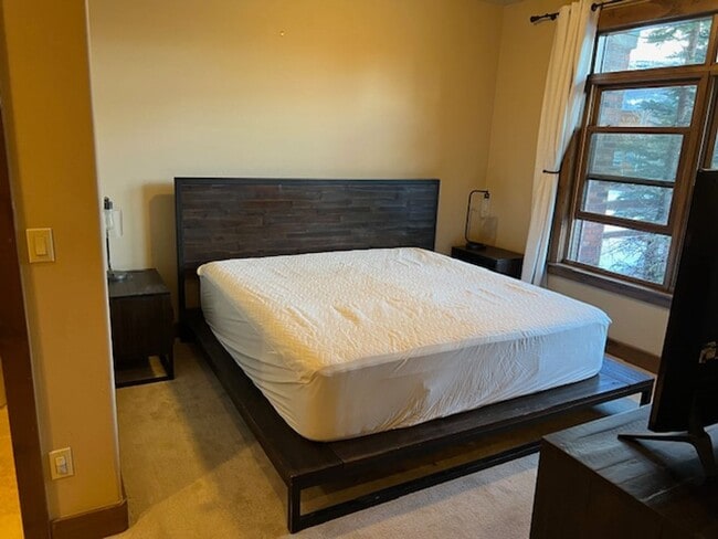 Photo - Unfurnished 2 bedroom in Frisco. Walk to Main Street! Garage and private Hot tub!