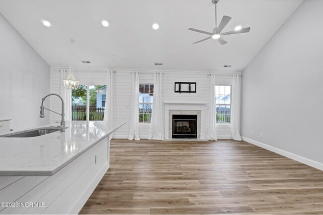 Photo - 310 Citation Ln