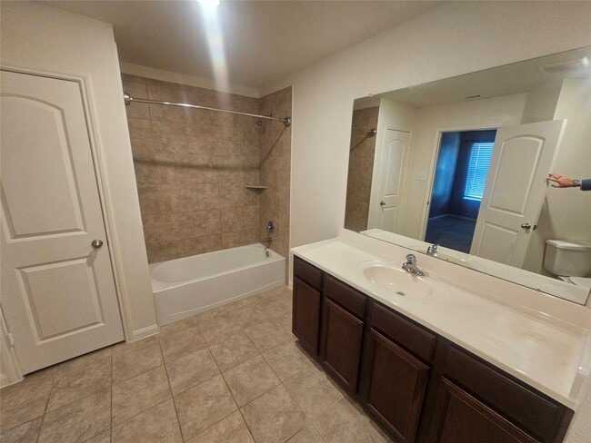 Photo - 6011 Treasure Cove Rd