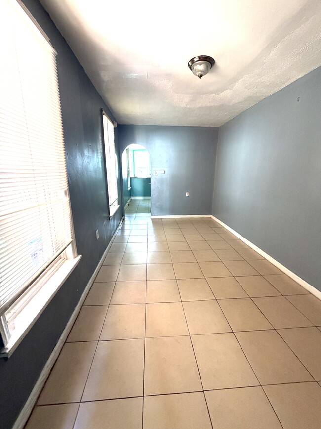 Photo - 756 N 12th St