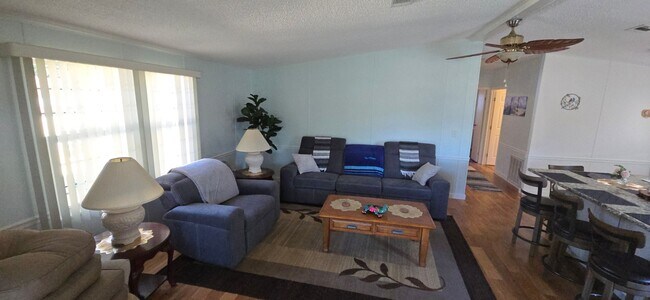1715 Pebble Beach Ln Unit Posted to Internet