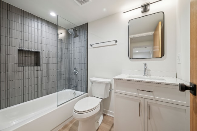 Photo - 1928 Harrison St Unit G