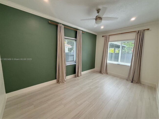 Photo - 761 NE 77th St