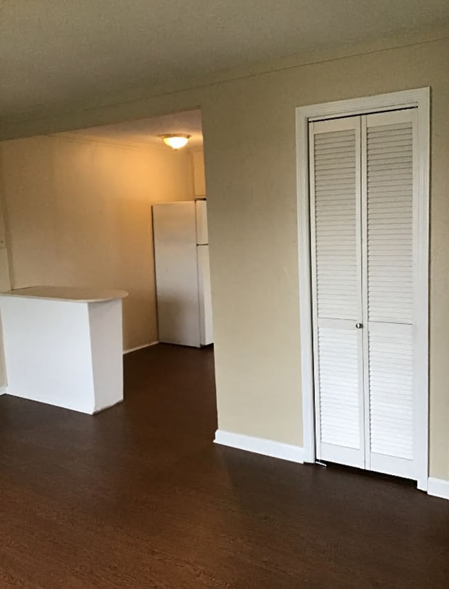 Photo - 533-543 Hollywell Ave Unidad 535