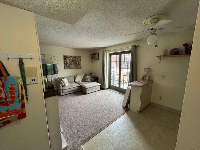 Photo - 520 E Washington Ave Unit 304