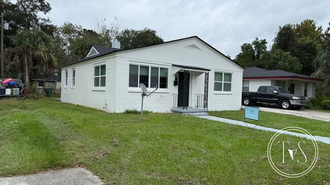 Photo - 918 Lynah St