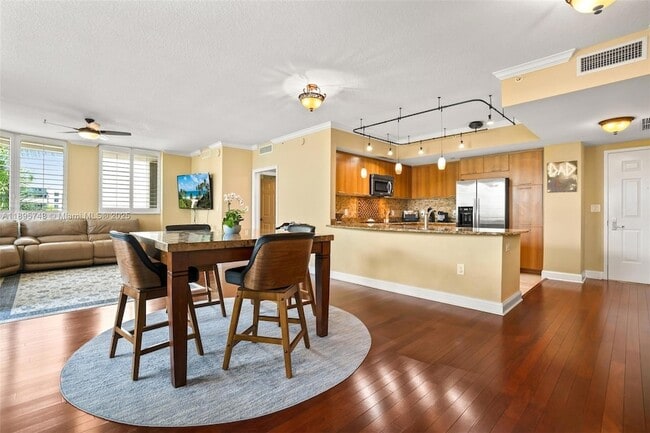 Photo - 510 NW 84th Ave Unidad 445