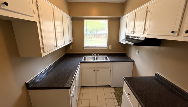 Photo - 837 Candace Dr Unit 837 Candace