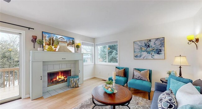 Photo - Stunning 5Bed 3.5Bath Modern Home on Spacious Lot in Quiet Boulder Cul-de-Sac