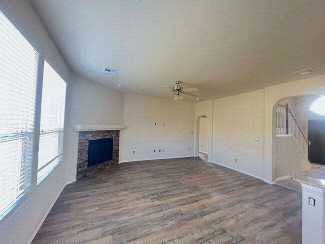 Photo - 7005 Harrall Ranch Rd