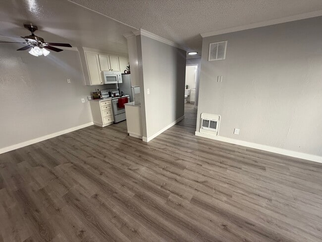 Photo - Bel Mark Apartments