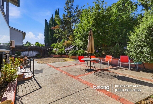 Photo - 394 Curie Dr