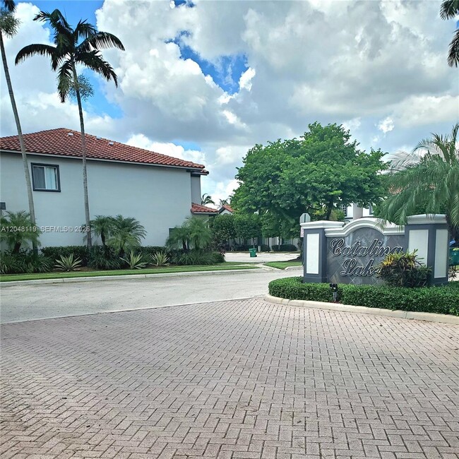 Building Photo - 7834 Catalina Cir