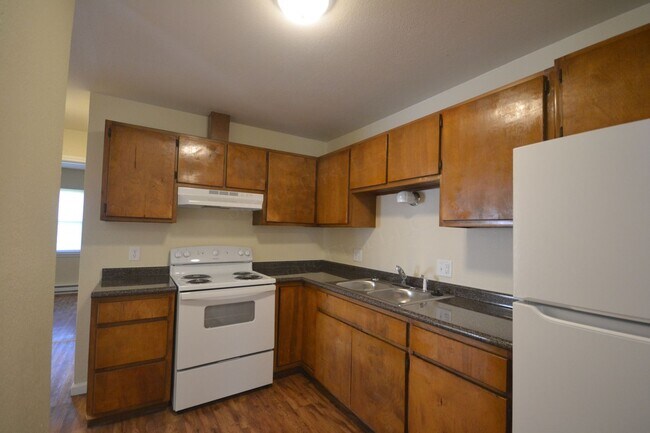 Photo - Marshfield Apartments Unit 207
