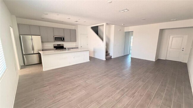 Photo - 6153 Blissful St