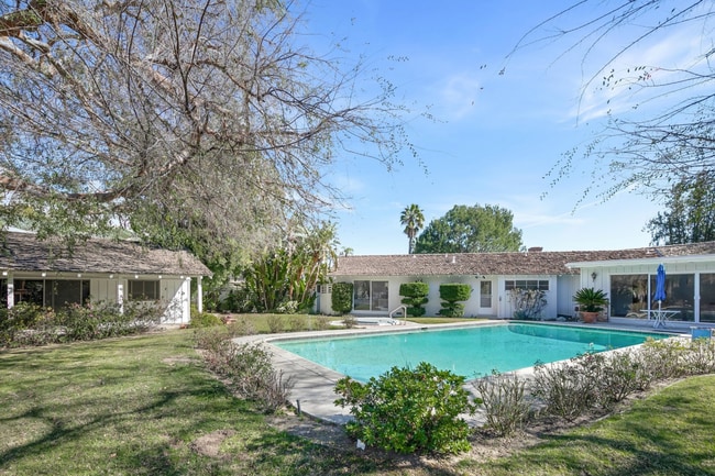 Building Photo - 19471 Rosita St