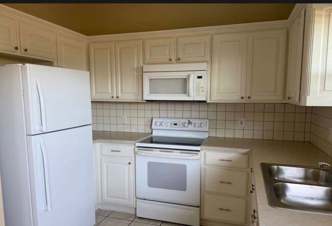 Photo - 2 Bed 1.5 Bath Bethany Schools