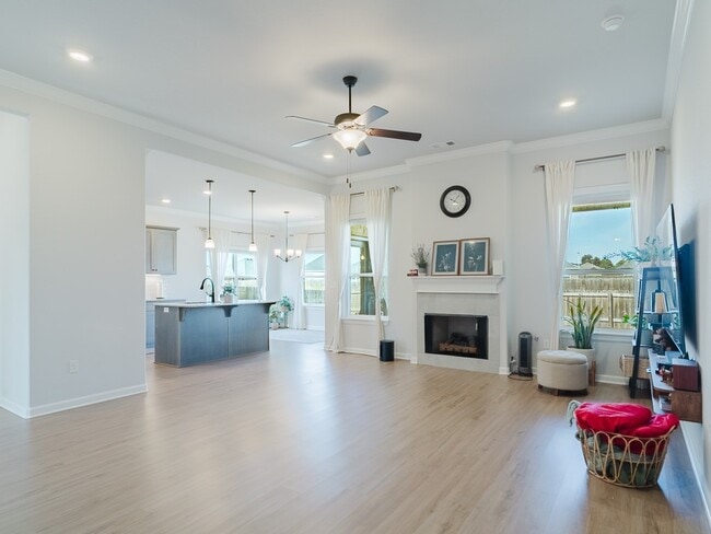 460 Poplar Rd