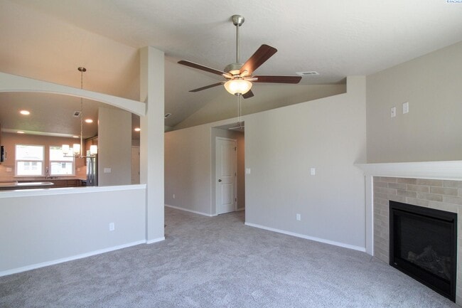 Photo - Newer 3 Bed/2 Bath Rambler in Pasco