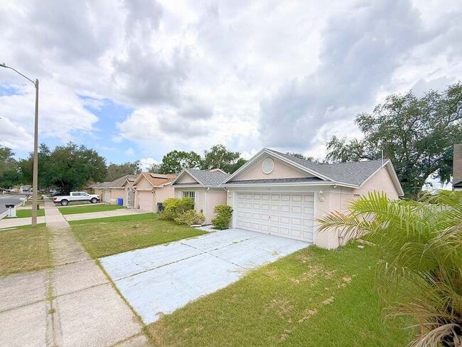 Photo - 1118 Hardwood Dr