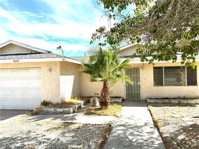 Building Photo - 18205 Larkspur Rd Rental