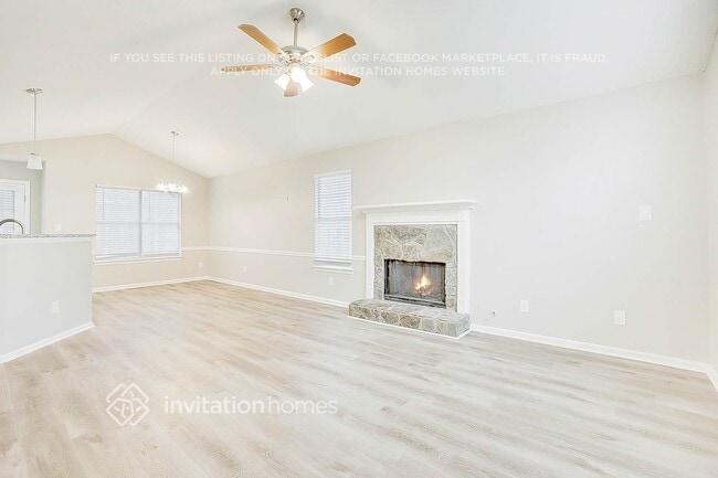 Photo - 134 Collins Way