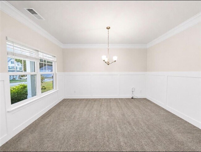 757 Laurel Cove