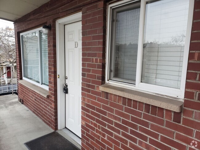 Building Photo - Fremont - Small Building - 1BR Top Floor C... Unit #D Rental