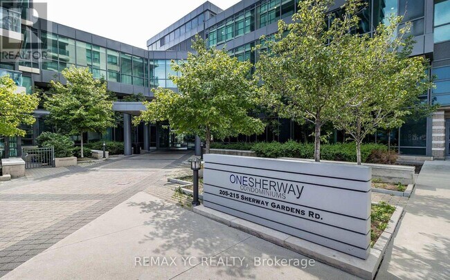 Photo - 205 Sherway Gardens Rd Unité 1111