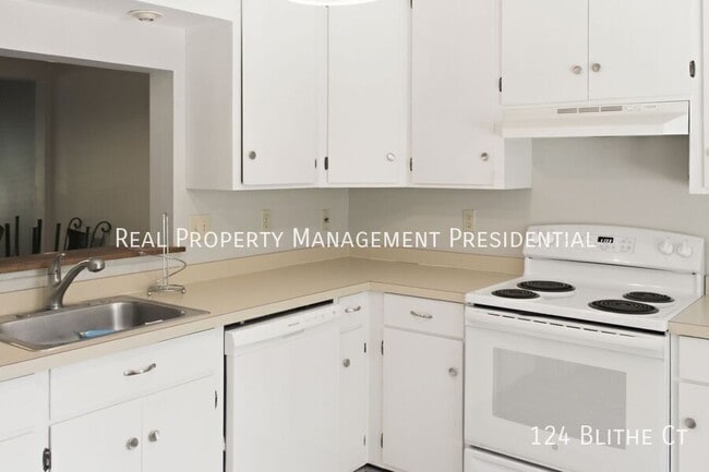 Photo - 124 Blithe Ct
