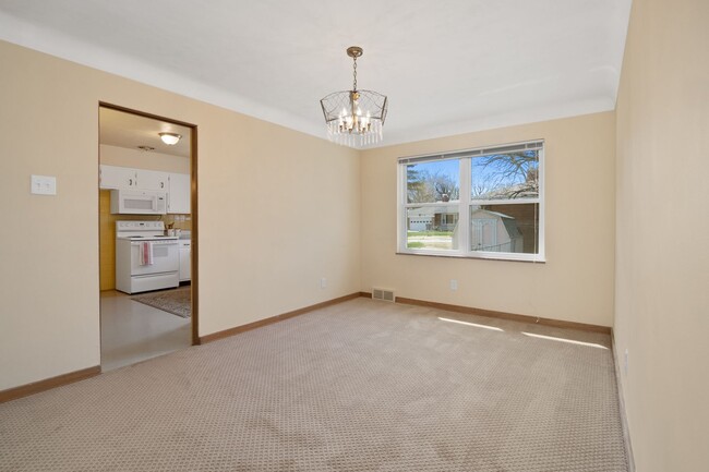 Photo - Florissant Home for Rent!