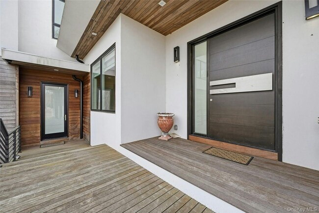 Photo - 43 Smugglers Path