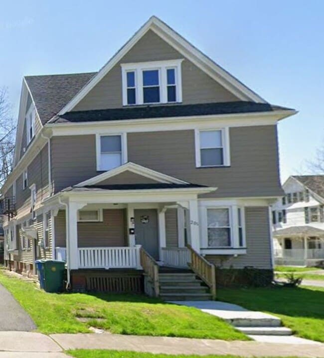 Building Photo - 201 Rosewood Terrace Unit 1